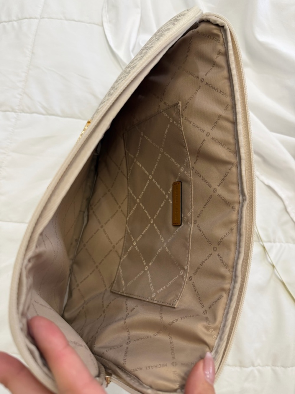 Michael Kors Beige/White MK Monogram Laptop Sleeve - Picture 5 of 6